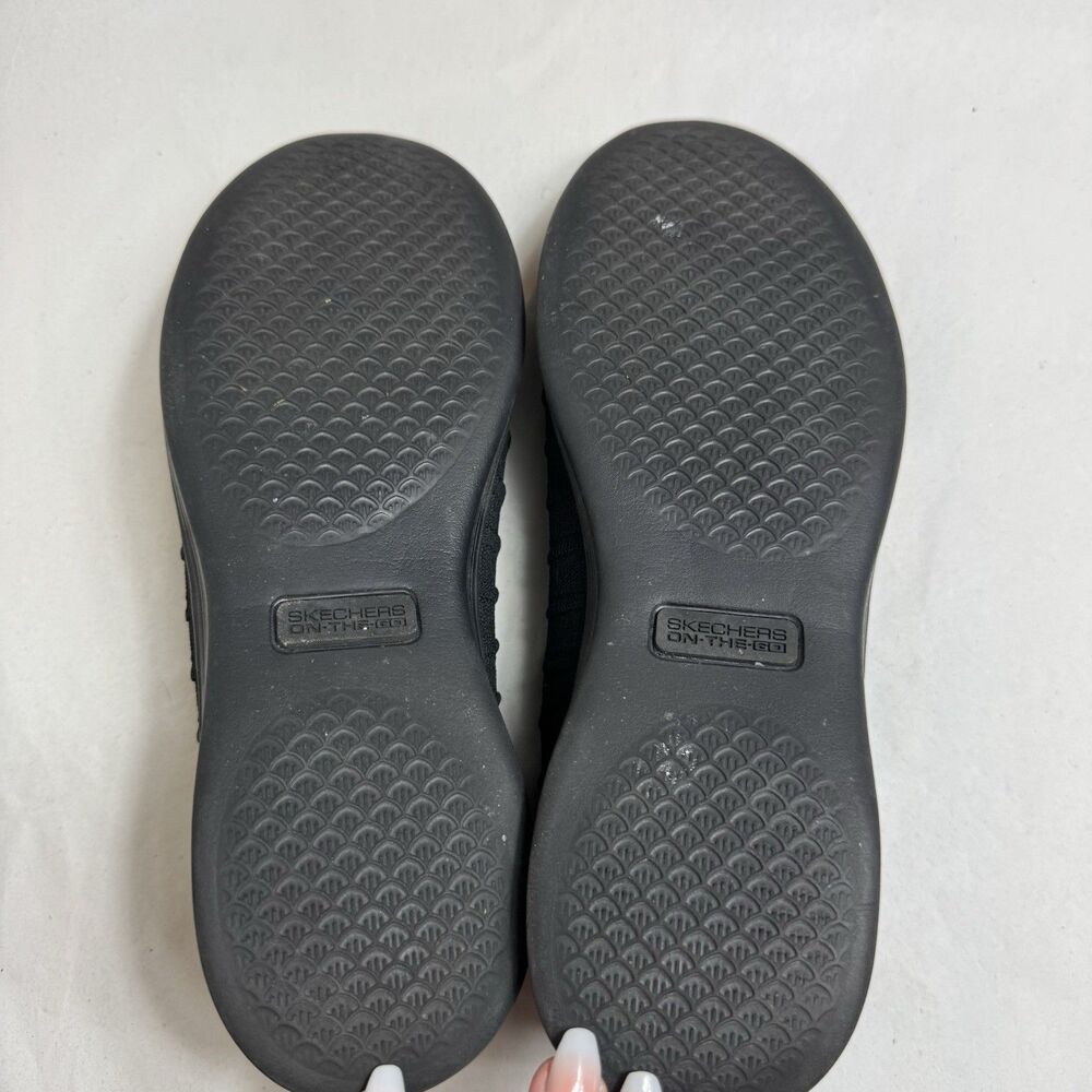 Skechers Air Cooled Goga Mat Slip-On Shoes Women’s Size 8 Black Round Toe - Picture 4 of 14